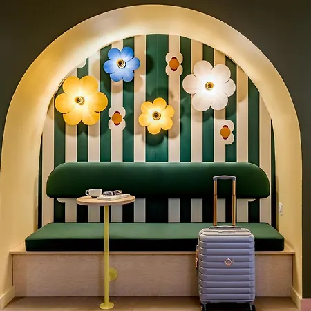 Greet Hotel Prevessin Geneve Aeroport 2*