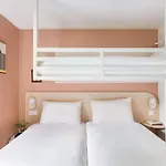 Hotell Greet Geneve Aeroport Prévessin