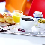 Hotell Greet Geneve Aeroport 2*