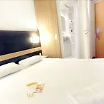Greet Geneve Aeroport Hotell 2*