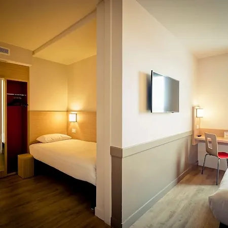 Greet Hotel Prevessin Geneve Aeroport 2*
