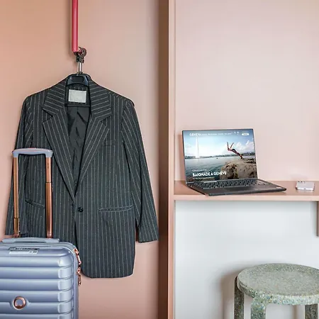 Première Classe Genève - Aéroport - Prévessin-Moëns