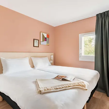 Greet Hotel Prevessin Geneve Aeroport Hotel 2*