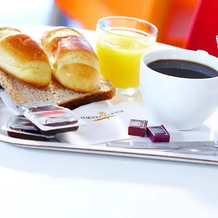 Première Classe Genève - Aéroport - 2*